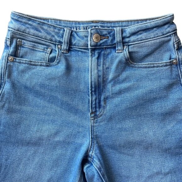 AMERICAN EAGLE High-Waisted Stretch Mom Jeans - Size 2 - Picture 3 of 10